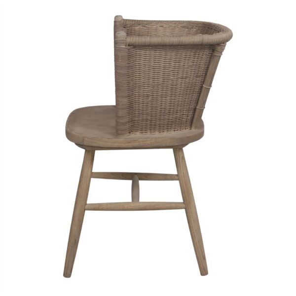 SILLA DE RATTAN YOTAM de estilo windsor ercol fabricada en madera y rattan trenzado. 3