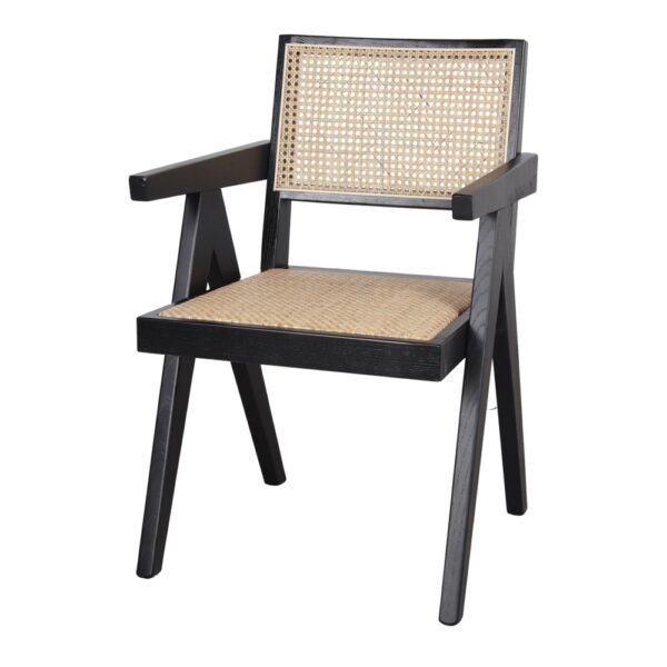 SILLA DE MADERA CAPITOL de estilo Racionalista de olmo y rejilla de rattan. Encuéntrala en MisterWils. negra 1